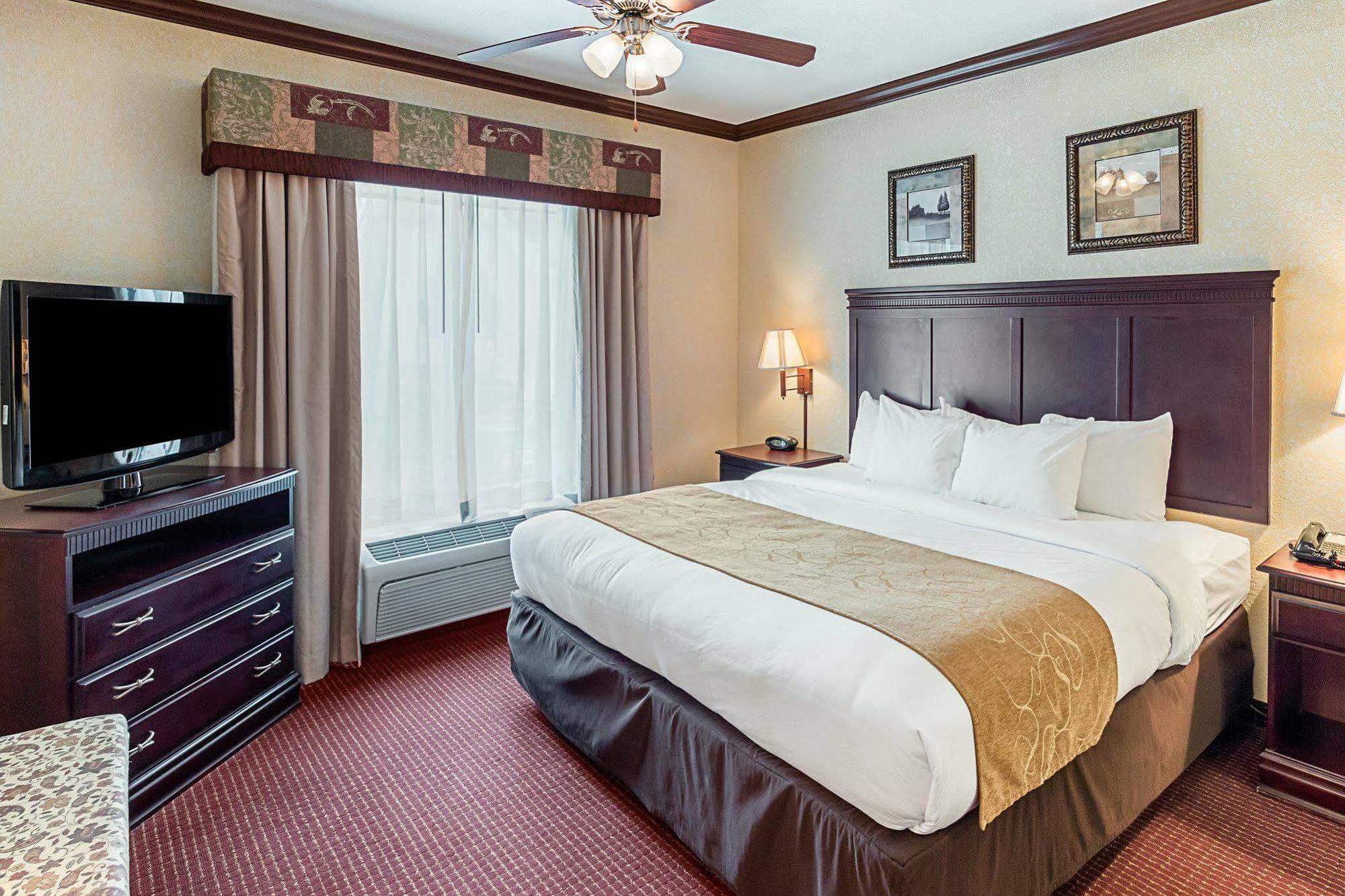 Comfort Suites Лафкин Экстерьер фото